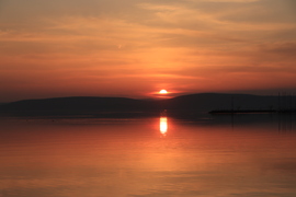 BÚCSÚZÁS PILLANATA