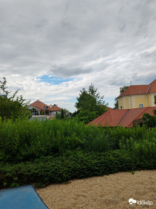 Alsópáhok