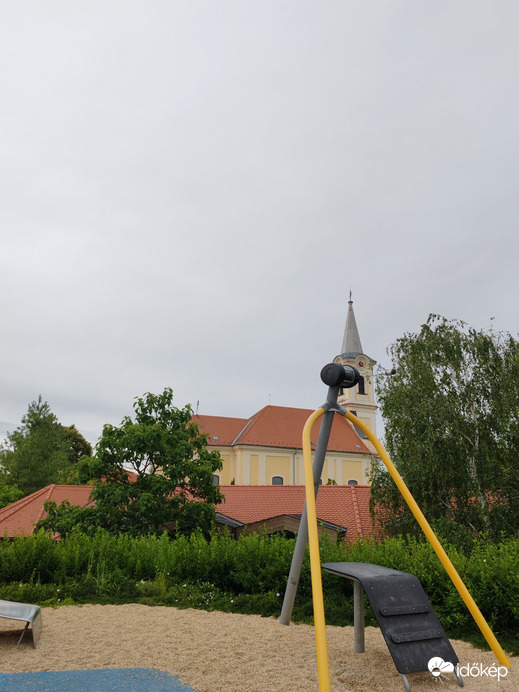 Alsópáhok