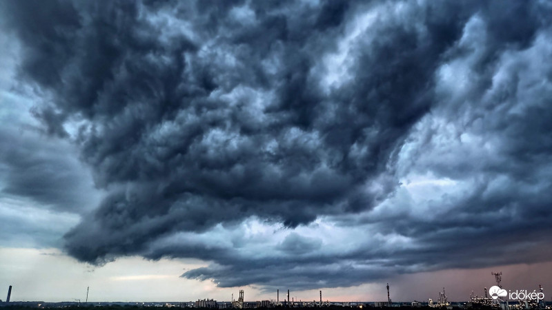 Tiszaújváros 2019. 05. 20. 20:00 v1