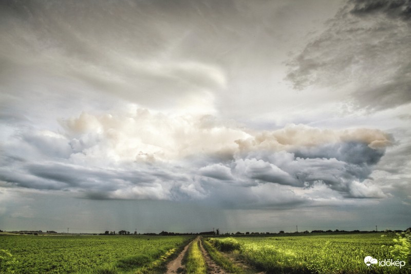 Az út végén zivatar vár ránk