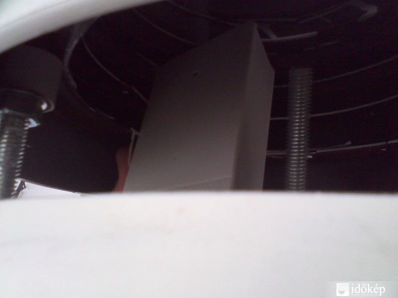 Az árnyékolóm,a kültéri állomással.