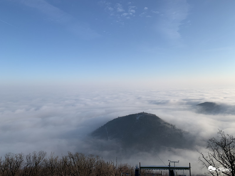 A hidegpárna melegebb oldala :)