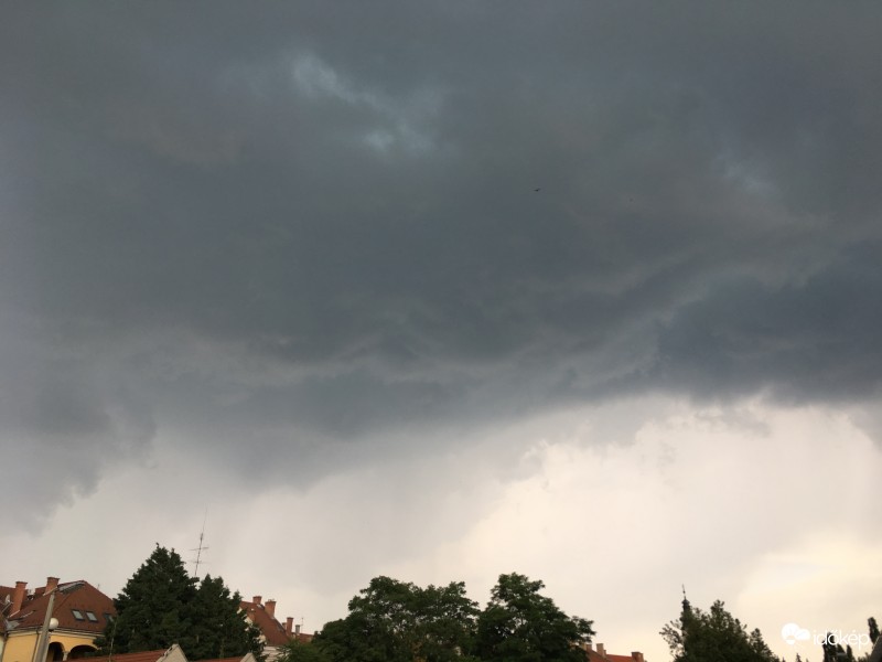 Érkezőben Eger felé