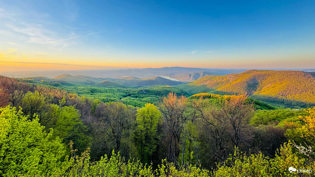 Dobogókő tavasszal