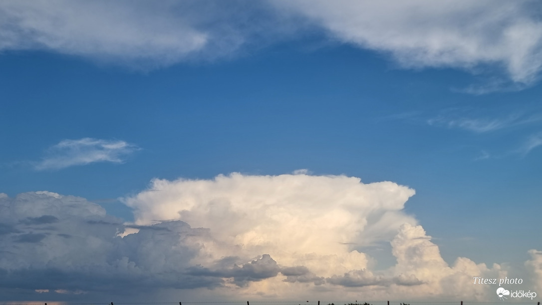 Vácról látni a Hatvan meletti bulit