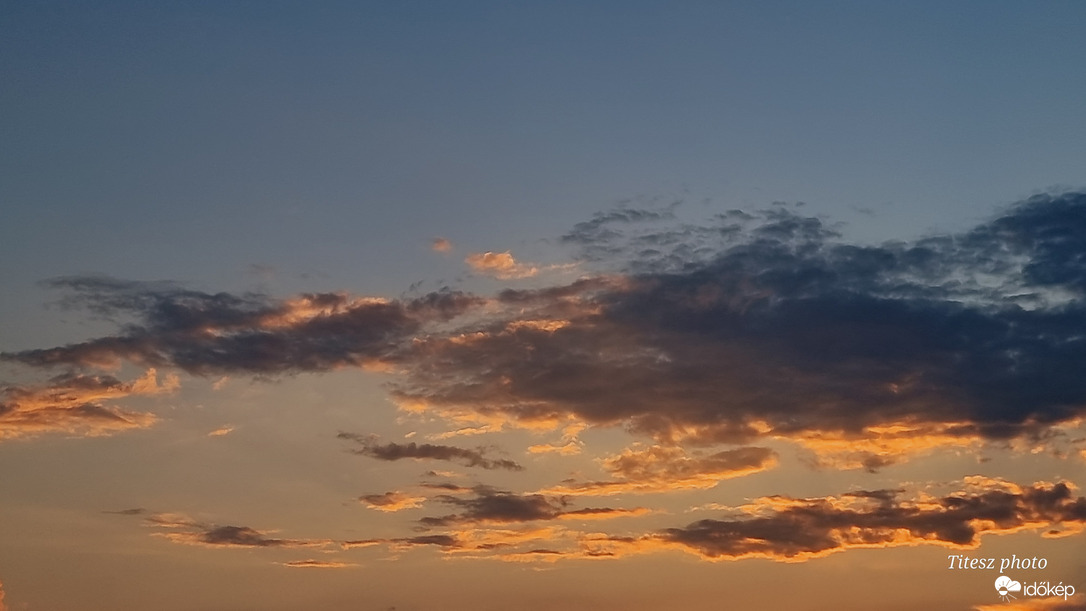 mai naplemente  Károlyfalv