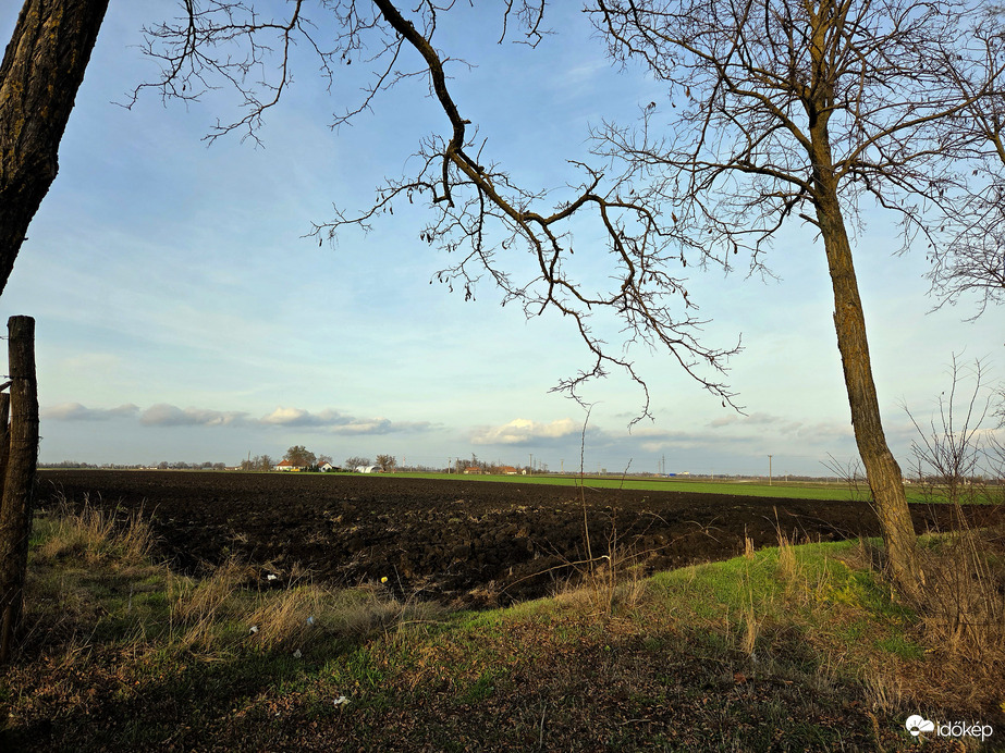Végre egy kis napsütés hozott némi színeket a tájba