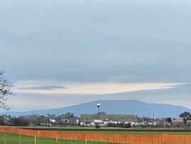 A távolban a Mátra