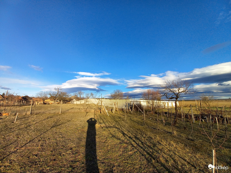 Hidegfront utáni felhőképződmények