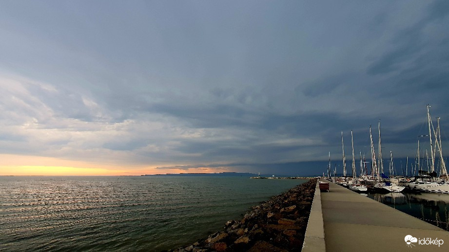 Balatonfenyves