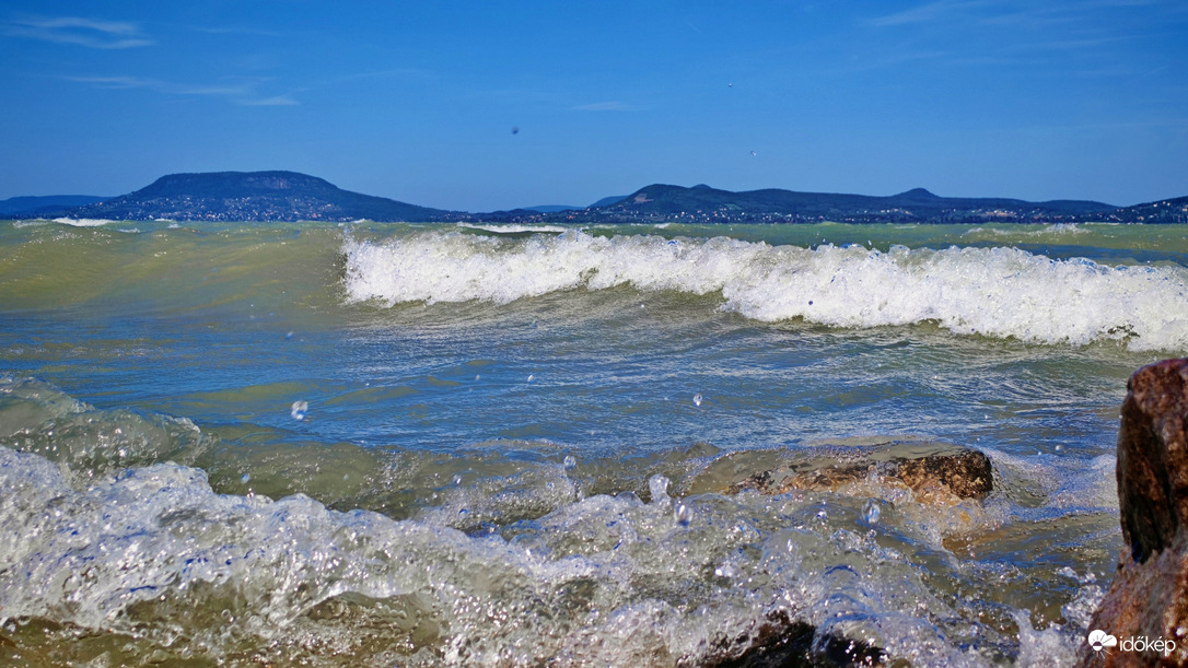 Szeles Balaton... 