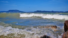 Szeles Balaton... 