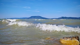 Szeles Balaton... 