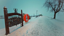 Csend ölelt át a mólón... 