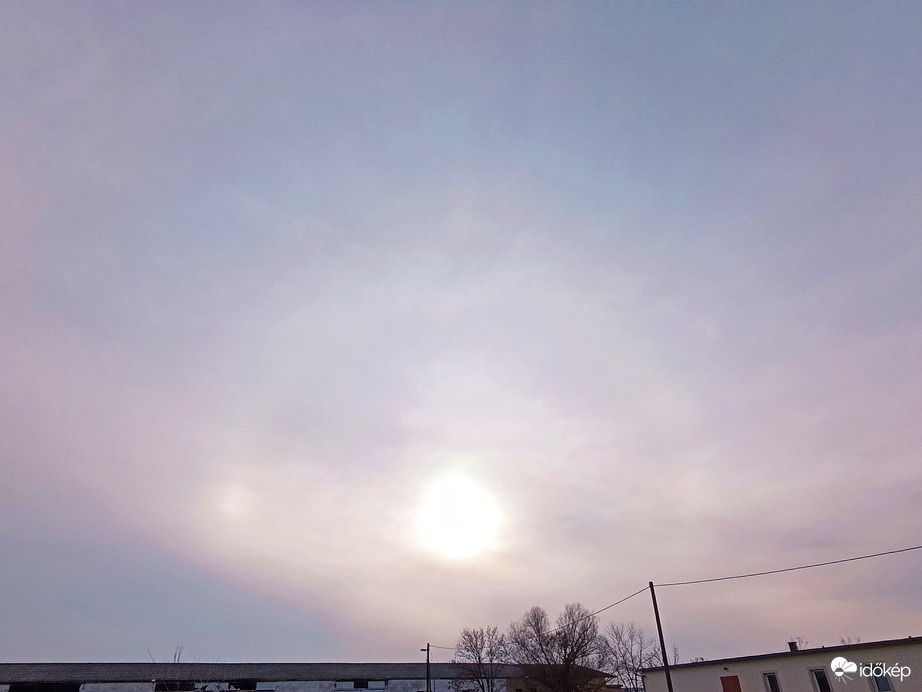 Egy kis halo (Karcag) 