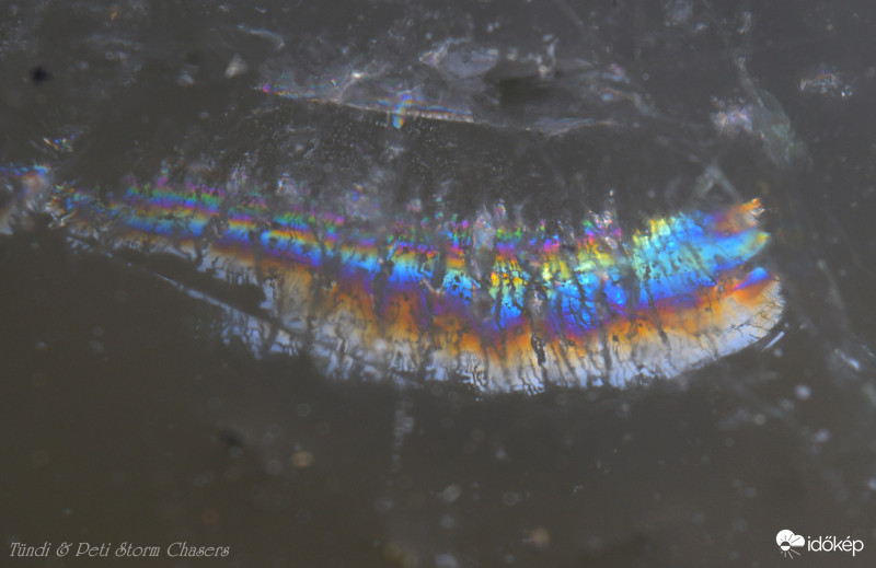 Interferencia a feltört jég résein