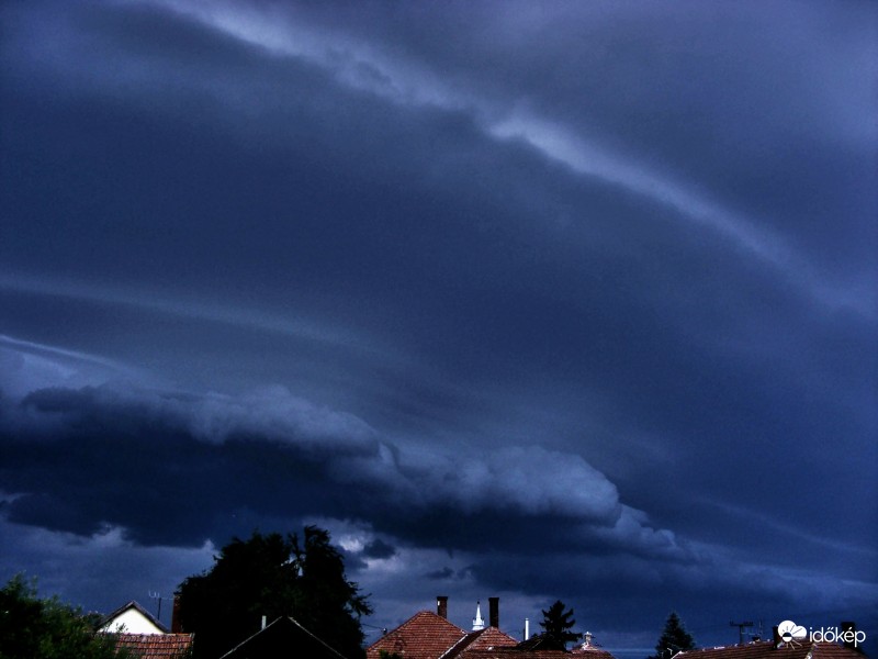 06.25 este