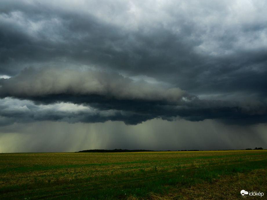A szörny megint lecsapott 