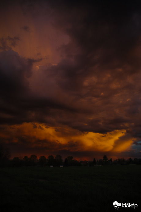 Világvége hangulatú Naplemente 