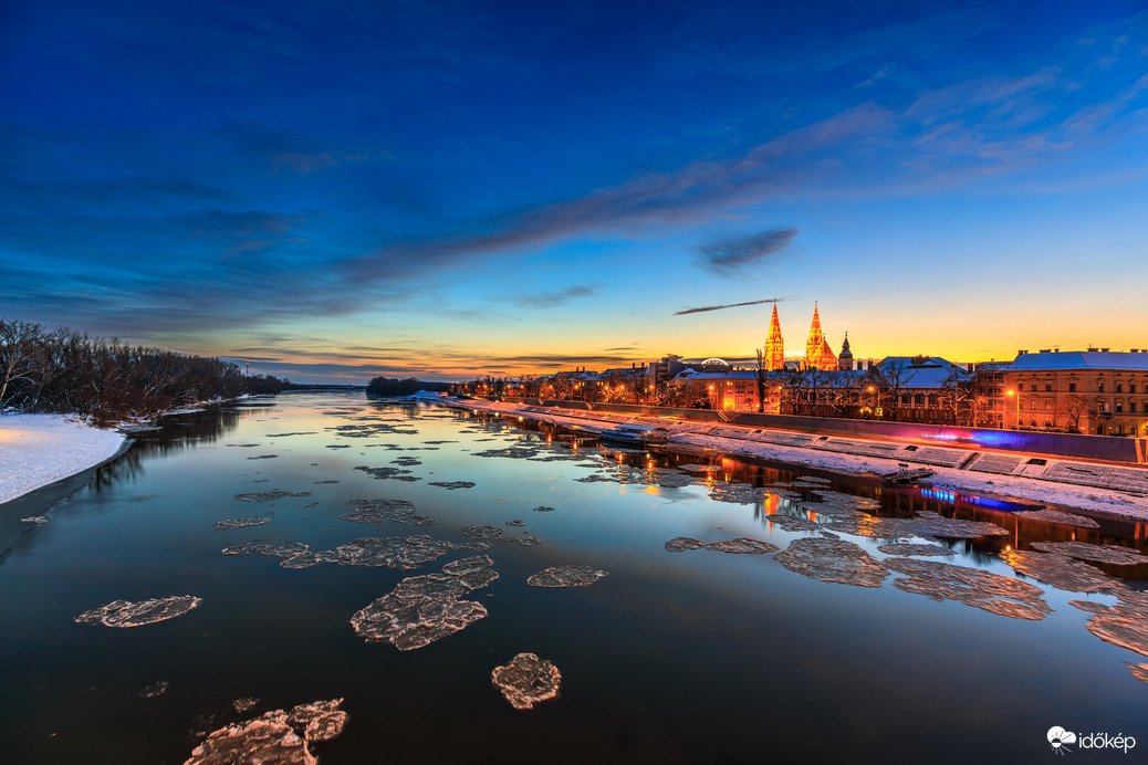 Jégzajlás a Tiszán 2026.