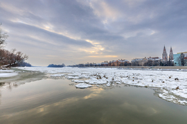 Beállt a Tisza Szegednél