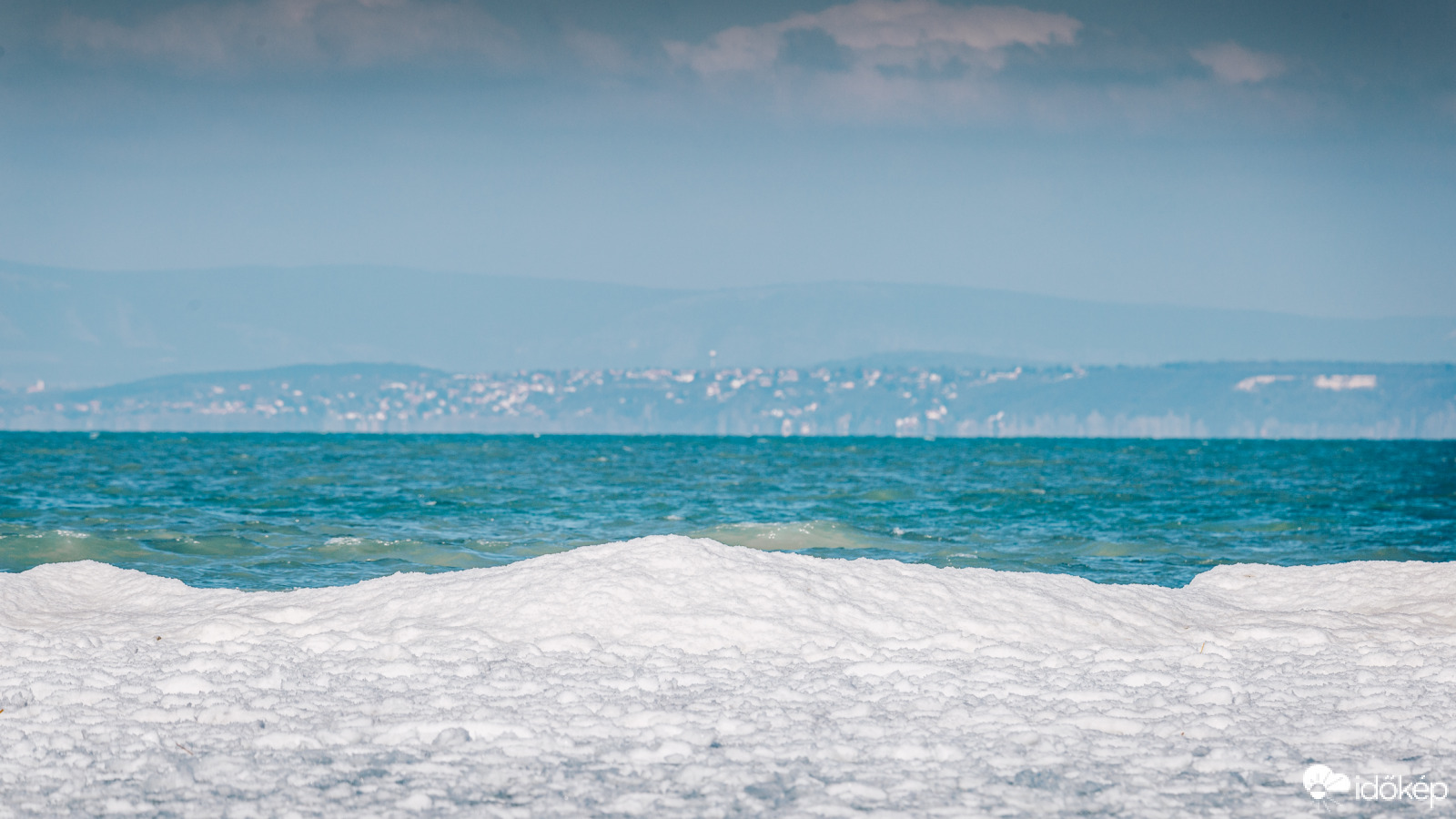 Tél a Balatonon