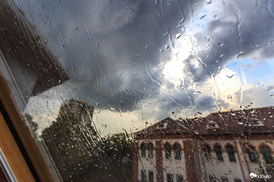 Esős délután