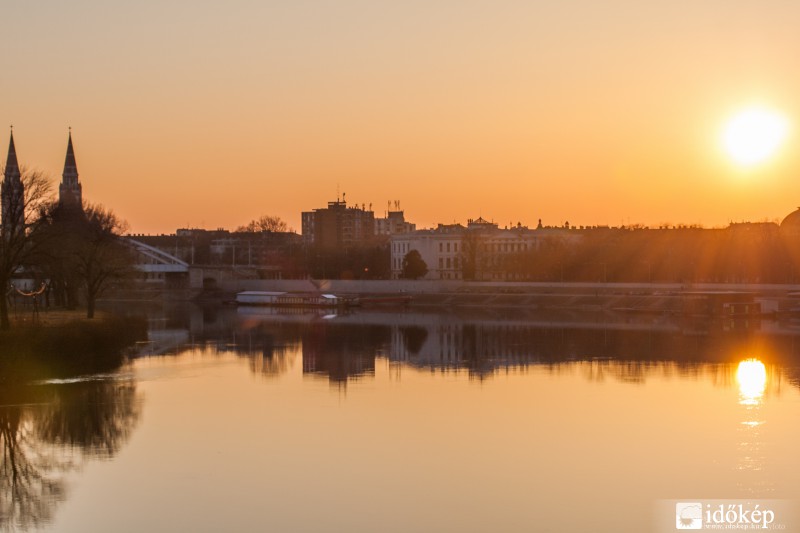 A szőke Tisza Szegednél