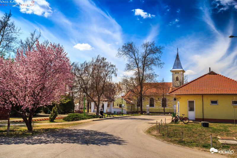 Tavaszi cirrusok