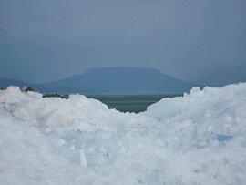 Badacsony a jégkockák között
