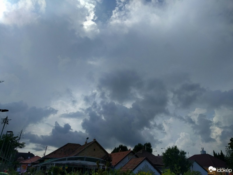 Kiskunlacháza
