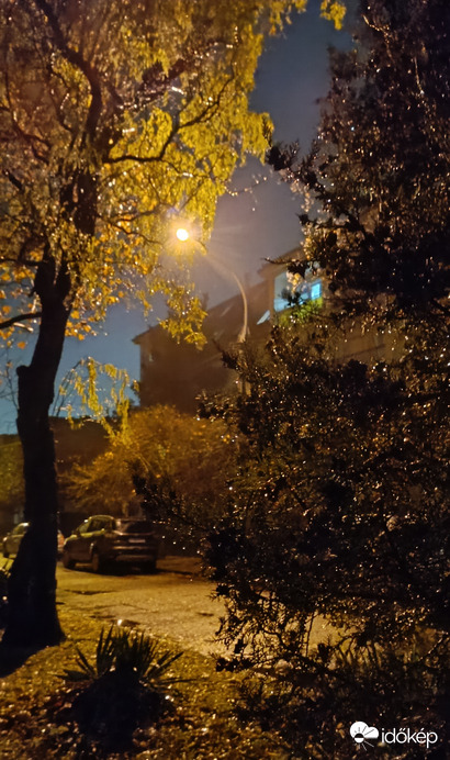 Egész nap esett az eső