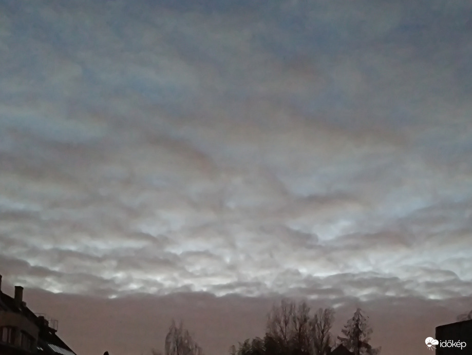 Ma estefelé (elég komor...)