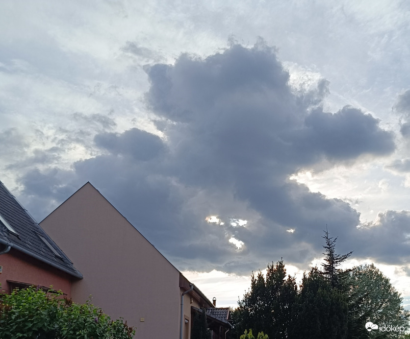 Micsoda rémek vannak ma az égen?...