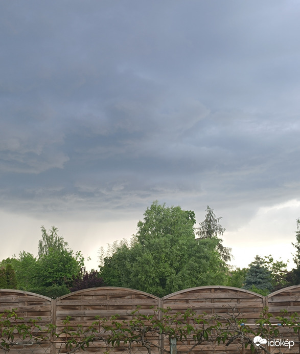 Itt még csak készült,de már esik!!