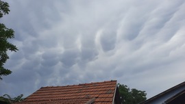 Felhők