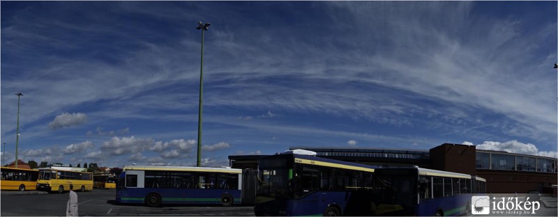 Hosszú cirrus