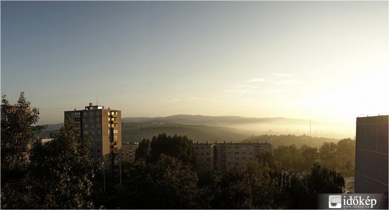 Záporeső utáni párásság