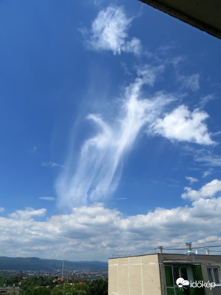 Hatalmas virga 