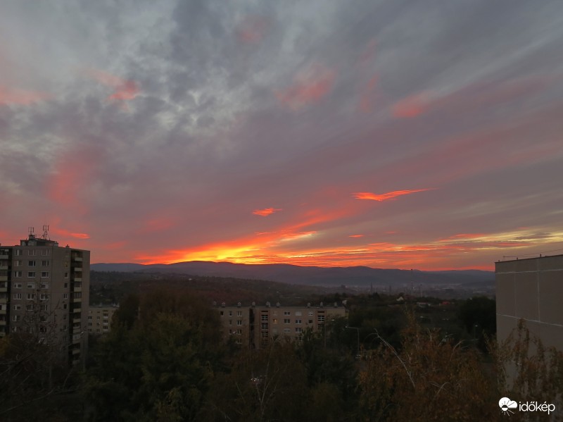 10.27. 17:32