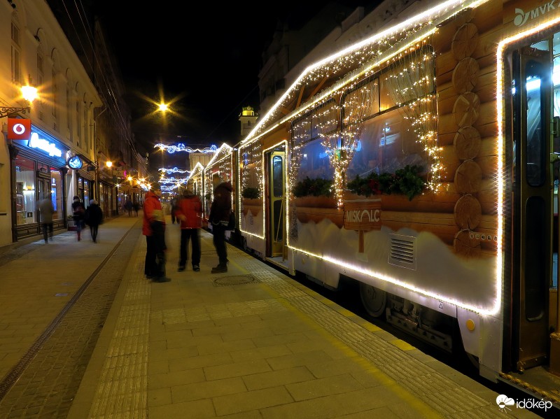 Adventi villamos 2016