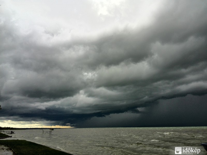 Balatonfenyves