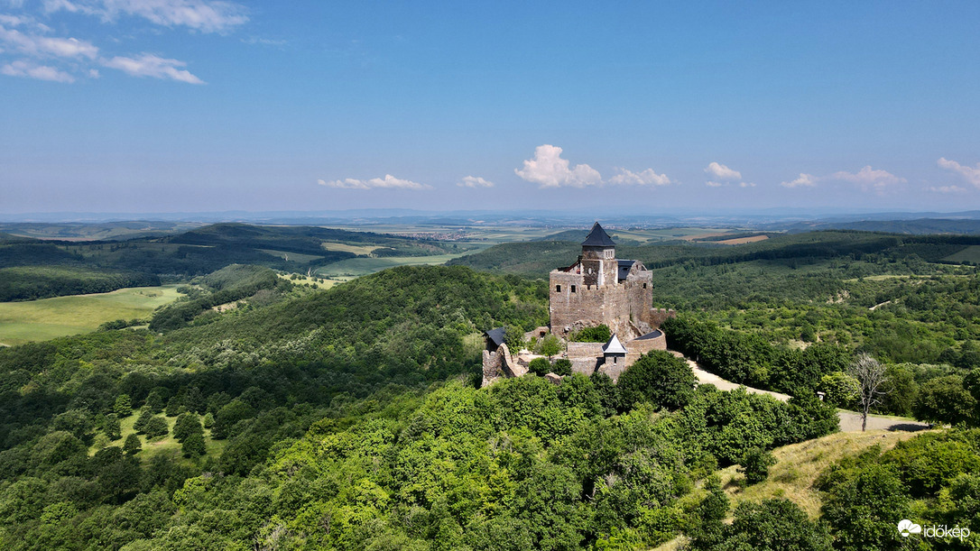 Hollókő
