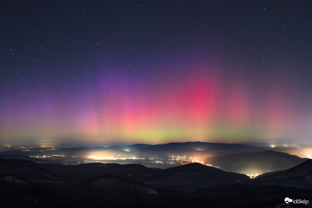 Látványos sarki fény, Dobogókőn fotózva (2)
