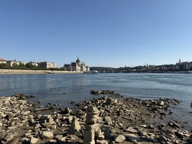 Duna közepén
