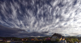 Hidegen "lángoló" égbolt