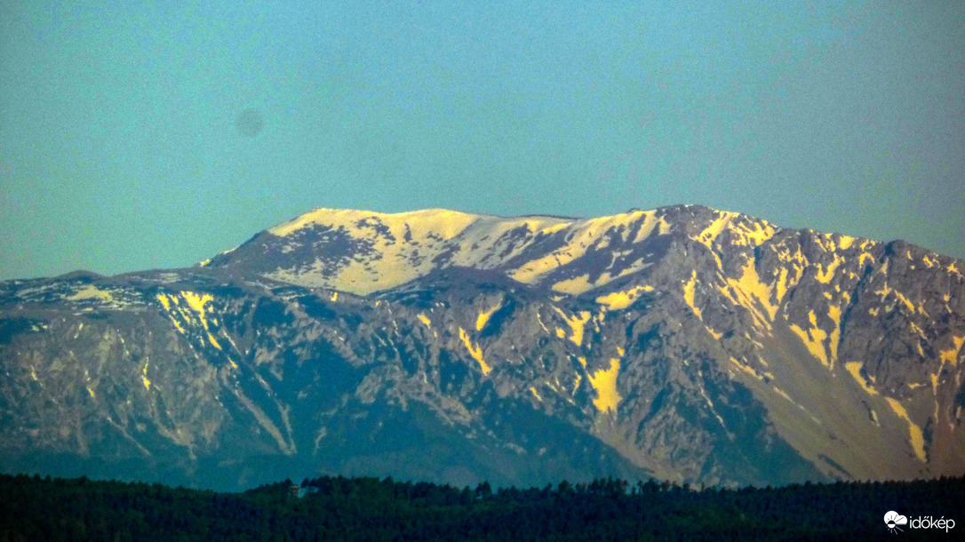 A csúcs