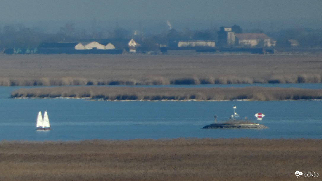 Jégvitorlások a Fertő tavon