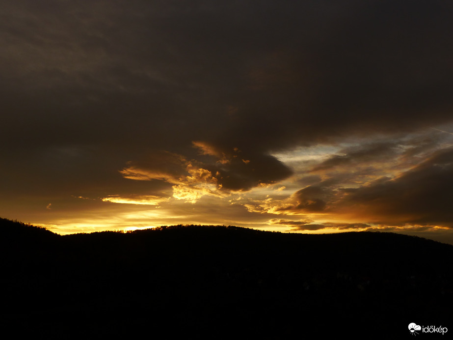 Esti felhő(szín)játék